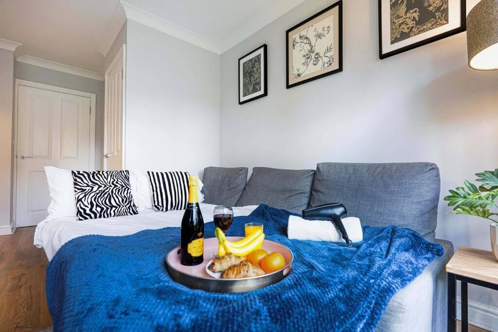 Forthill House - Close To City Centre - Free Parking, Super-Fast Wifi And Smart Tv With Netflix By Yoko Property Villa Milton Keynes Ngoại thất bức ảnh